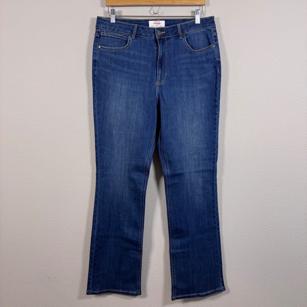 Wrangler Women's Western Mid Rise Bootcut Jeans Medium Wash Blue Denim Sz 14/34